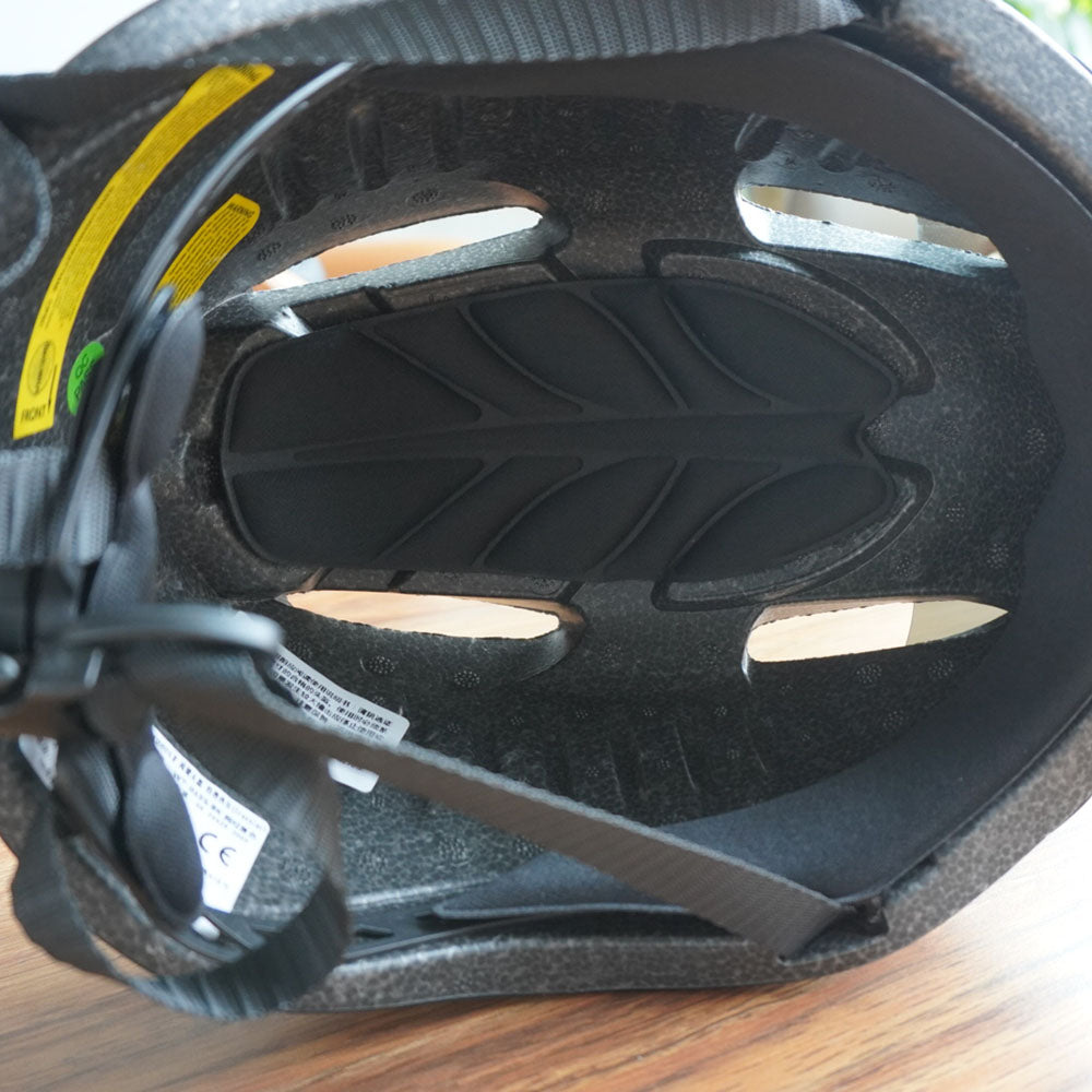 Casque de vélo intégralement moulé Vakole avec lunettes magnétiques